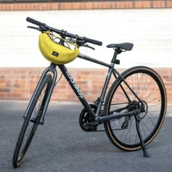 Banana Bike Handlebar Bag, Lightweight Crossbody Cycling Bag 1.8L